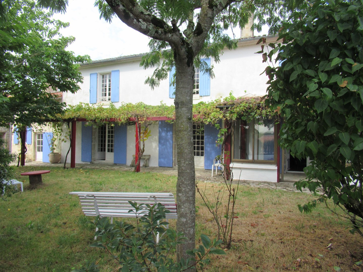 Maison 12 pièces 164 m² Saint-Séverin-sur-Boutonne