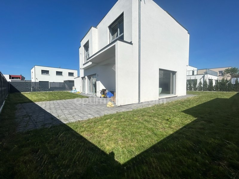 Maison 5 pièces 140 m²