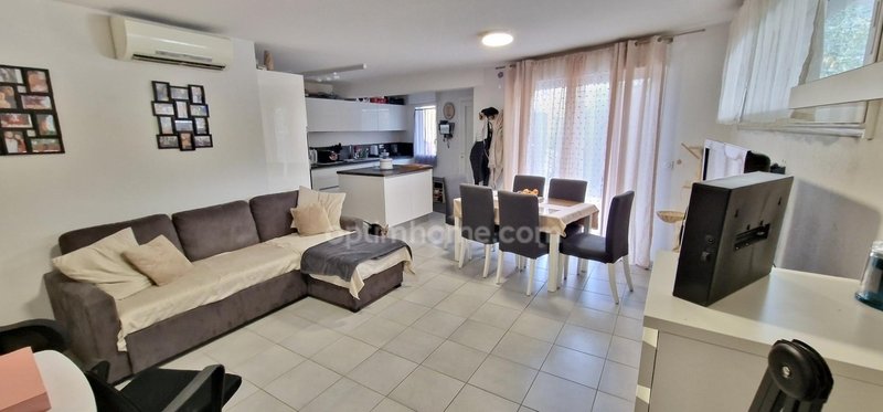 Appartement 4 pièces 79 m² Istres