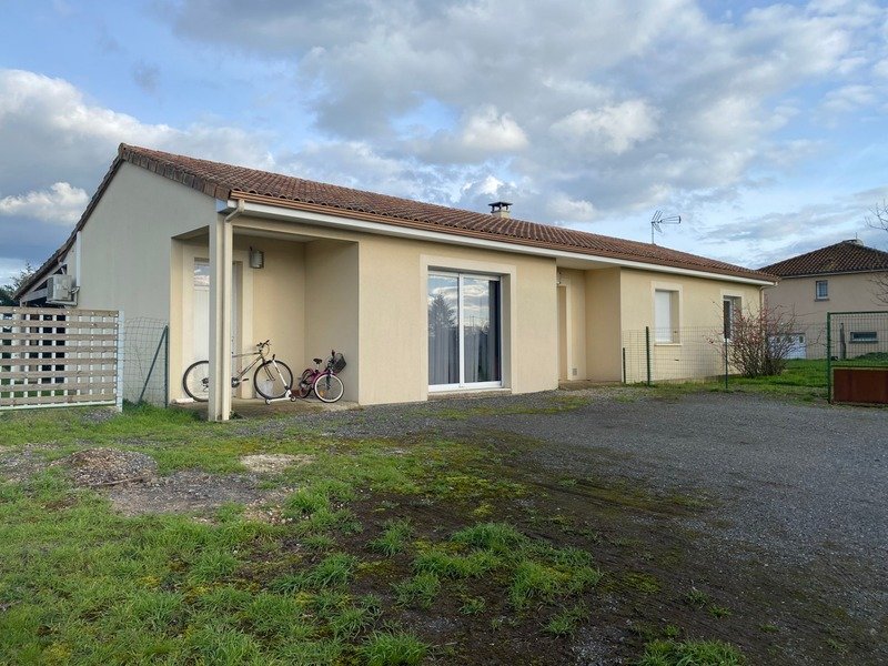 Maison 6 pièces 105 m² Lathus-Saint-Rémy
