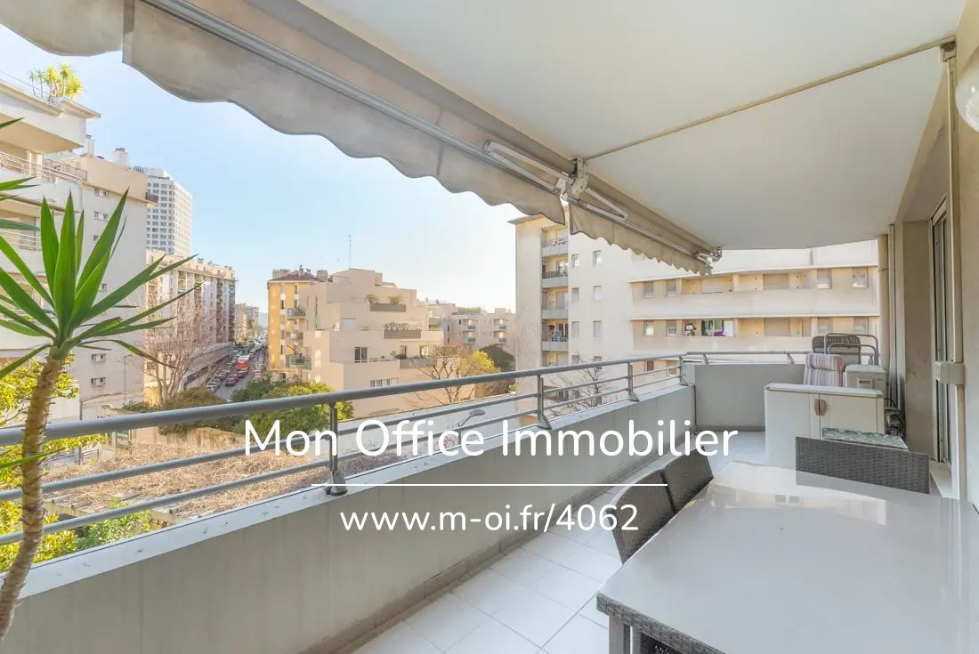 Appartement 5 pièces 113 m² Marseille 6ème
