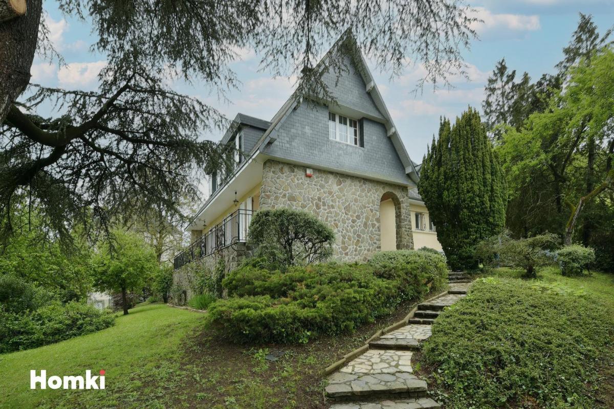 Maison 9 pièces 257 m² Mayenne
