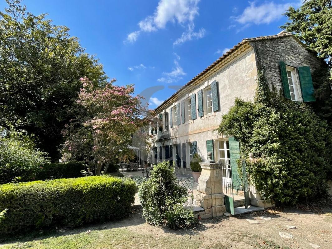 Maison 12 pièces 530 m² Saint-Rémy-de-Provence