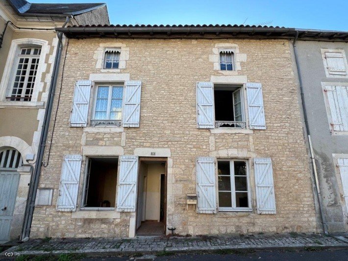 Maison 9 pièces 210 m² Verteuil-sur-Charente