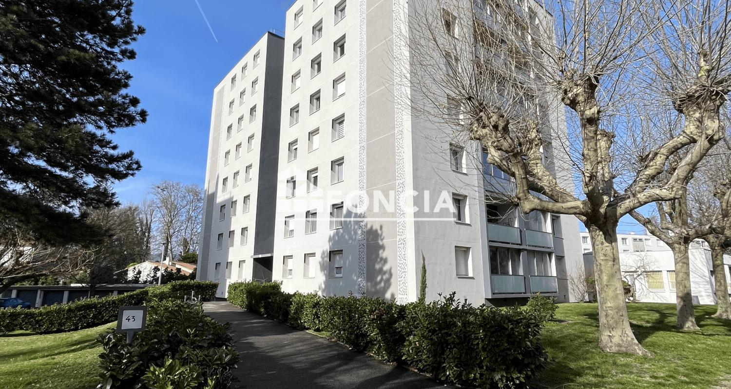 Appartement 4 pièces 82 m² Bourg-lès-Valence