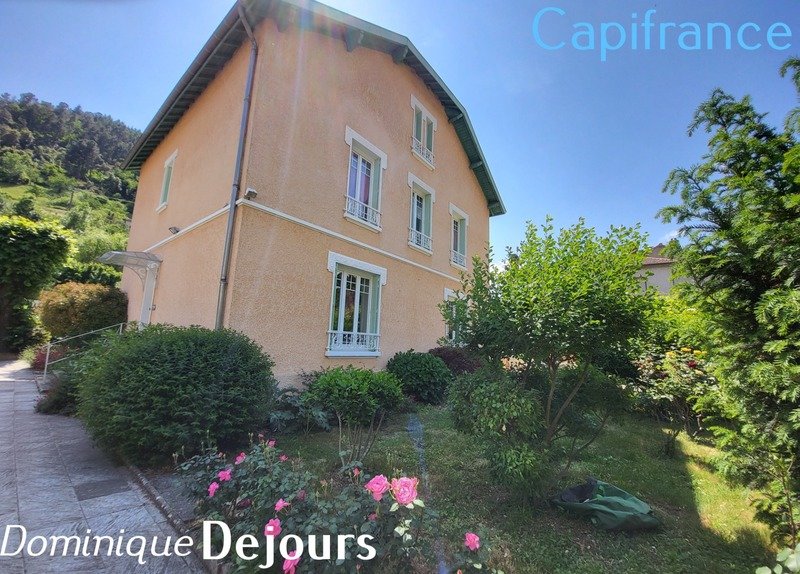 Maison 13 pièces 290 m² Saint-Sauveur-de-Montagut