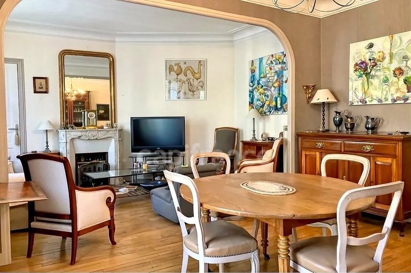 Appartement 5 pièce(s) 113 m²à vendre Paris-11e-arrondissement