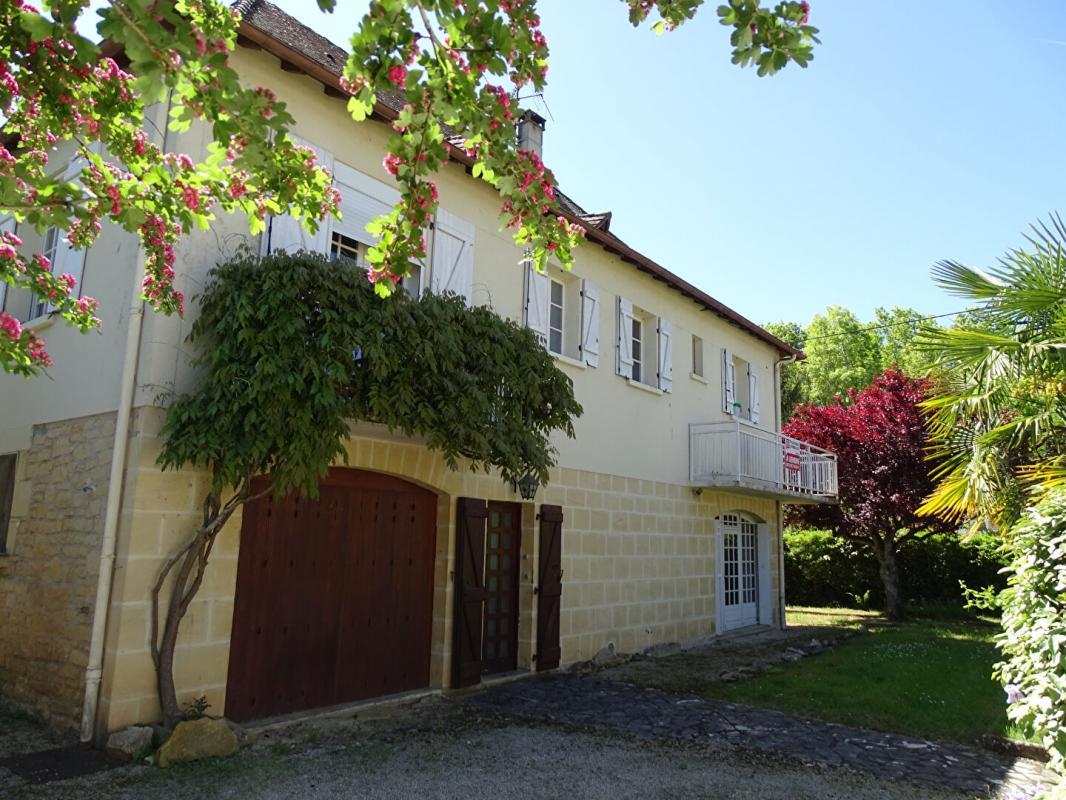 Maison 11 pièces 270 m² Montignac