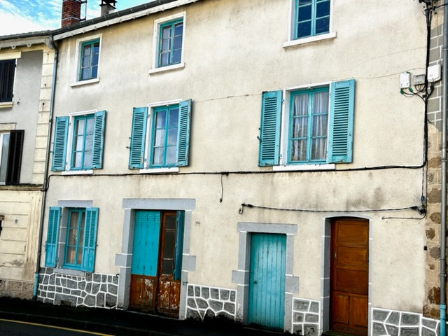 Maison 9 pièces 140 m² Saint-Laurent-de-Chamousset
