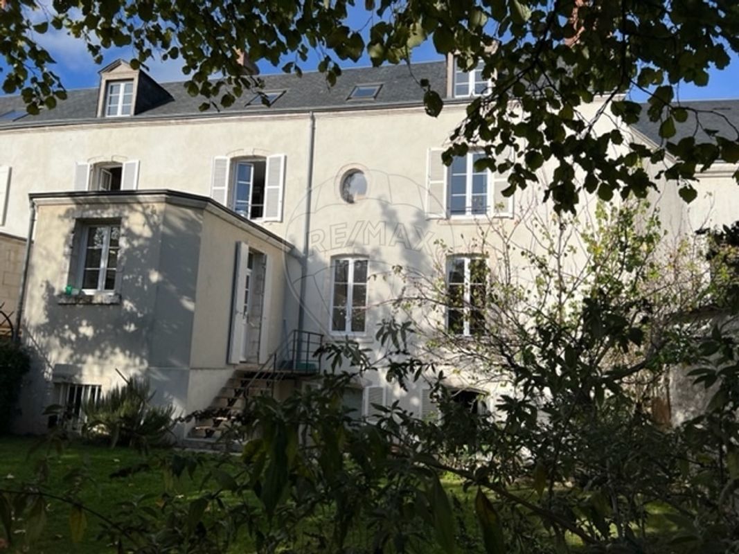 Maison 10 pièces 220 m² Saint-Cyr-en-Val