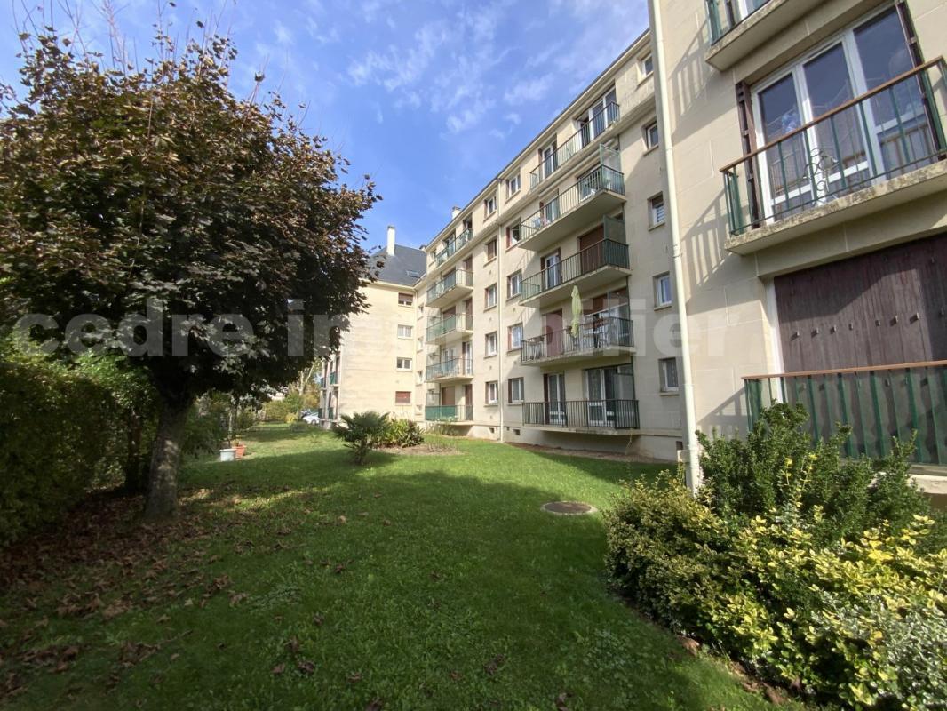 Appartement 3 pièces 68 m² Saint-Cyr-en-Val