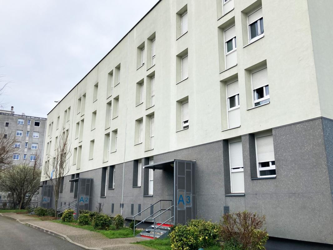 Appartement 3 pièces 54 m² Vaulx-en-Velin