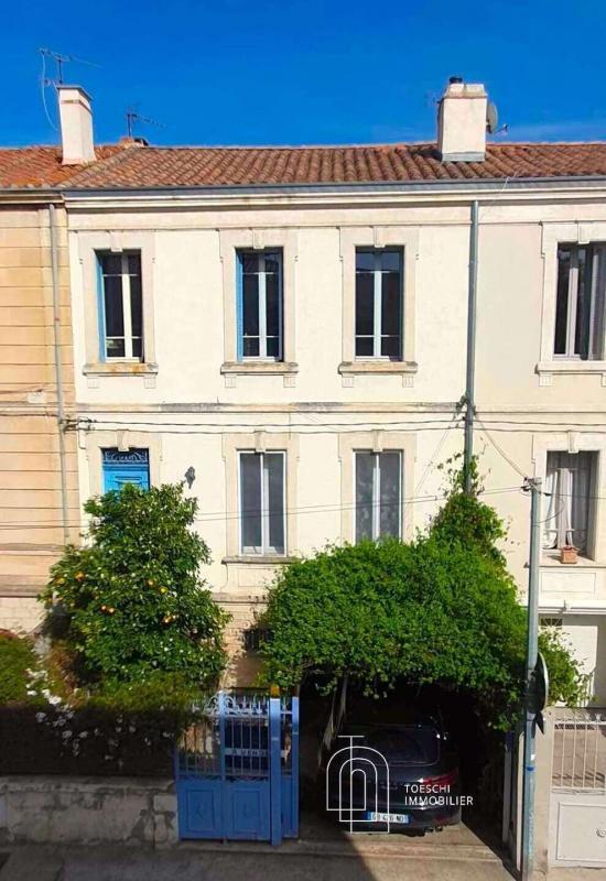 Maison 7 pièces 128 m² Arles