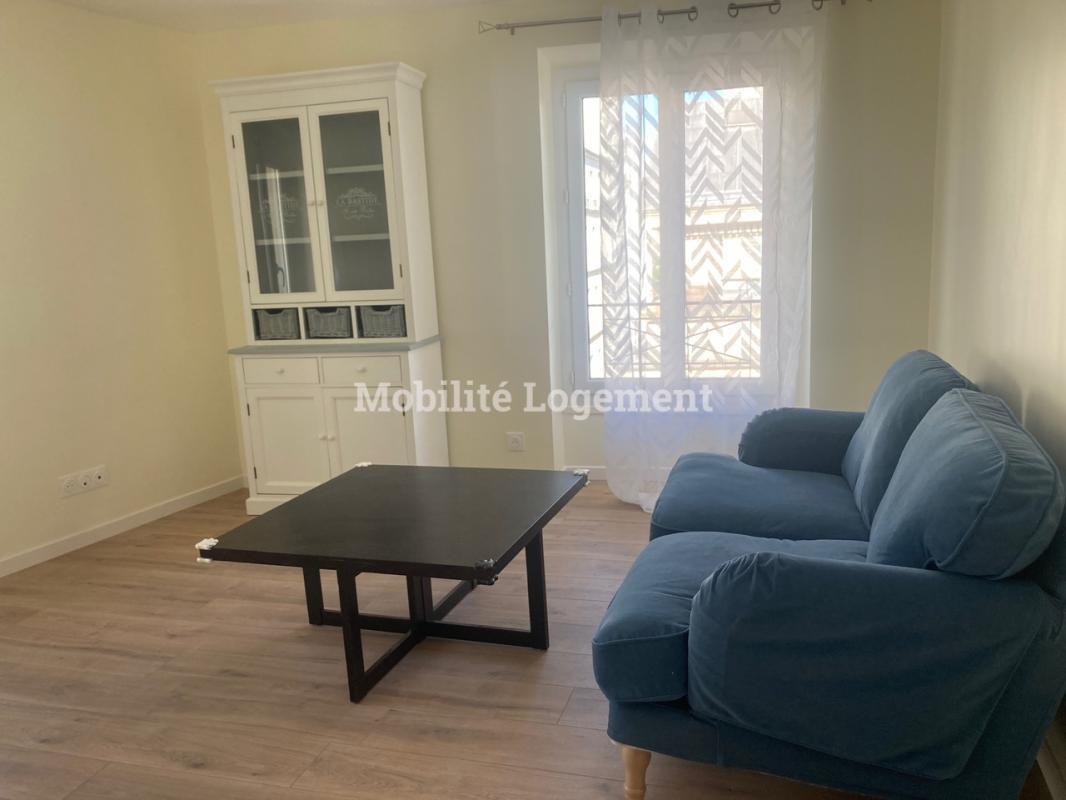 Appartement a louer paris-10e-arrondissement - 2 pièce(s) - 35 m2 - Surfyn