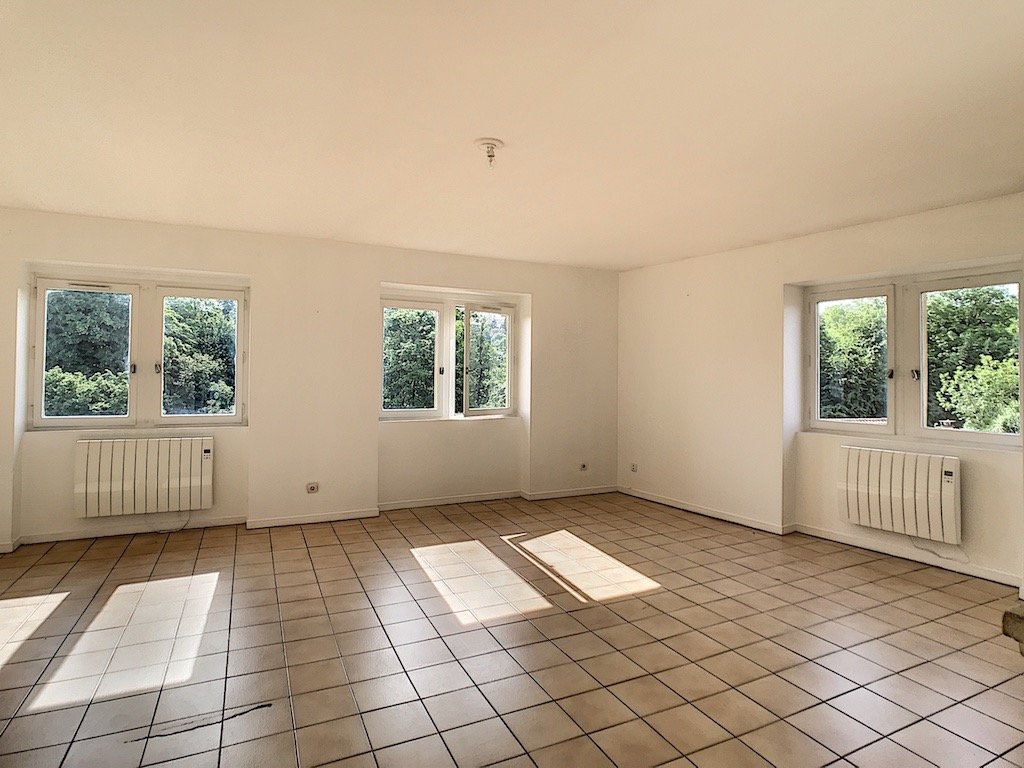 Appartement 3 pièces 111 m² ecully