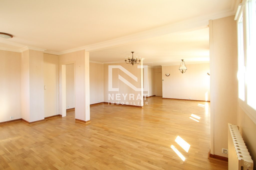 Appartement 5 pièces 146 m² Autun