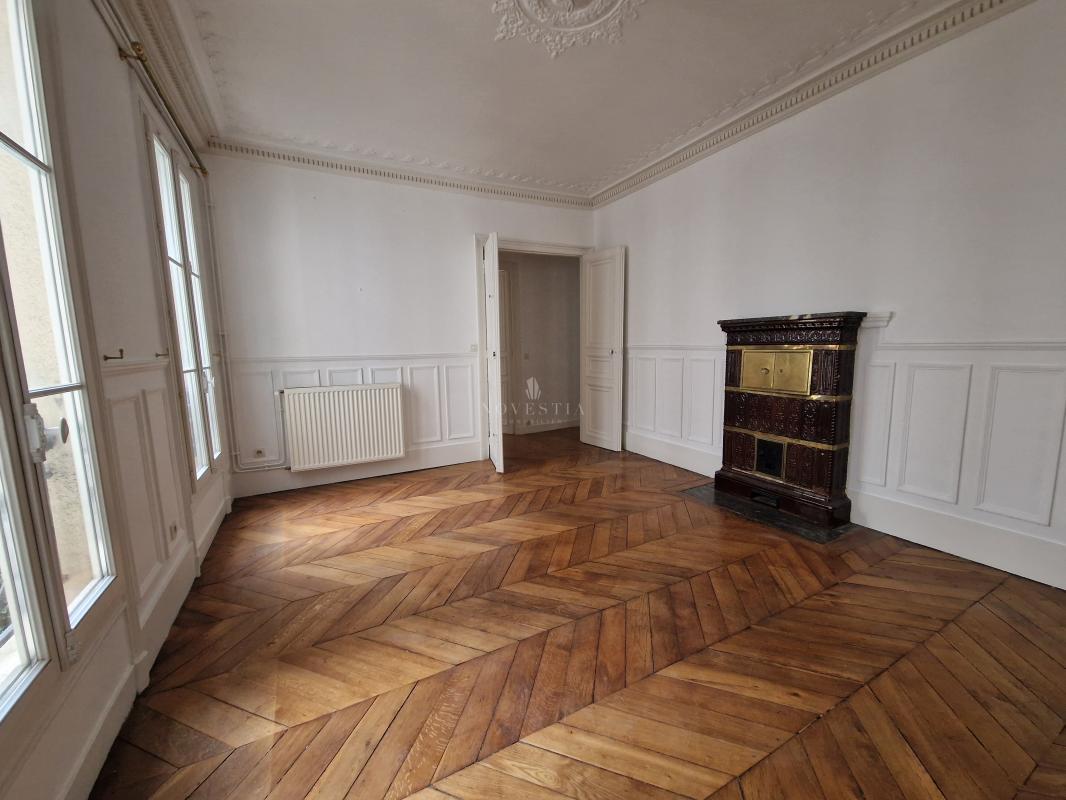 Appartement a louer paris-8e-arrondissement - 5 pièce(s) - 125 m2 - Surfyn