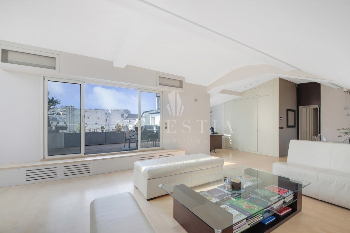 Appartement 7 pièce(s) 209 m²à vendre Paris-8e-arrondissement