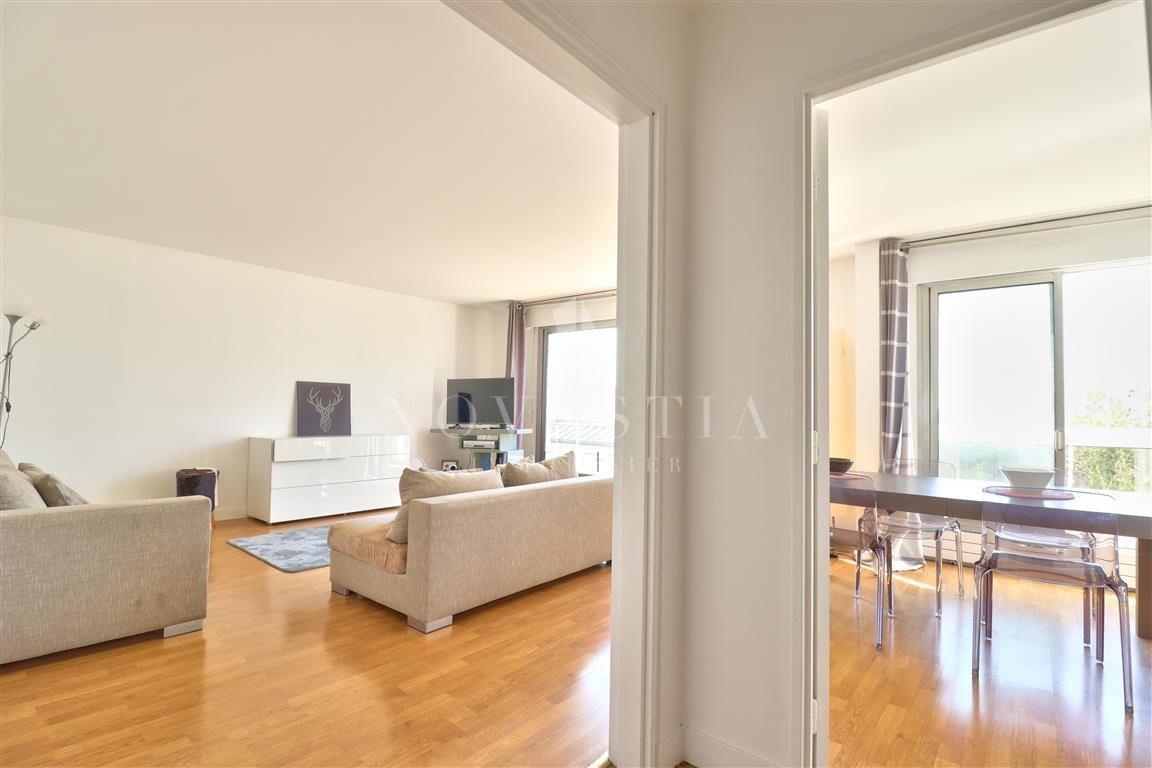 Appartement a louer courbevoie - 5 pièce(s) - 102 m2 - Surfyn