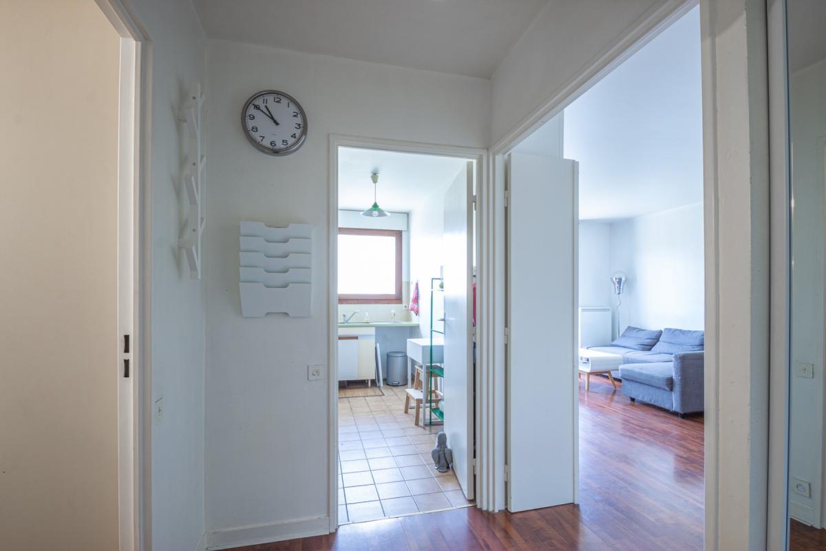 Appartement a louer  - 3 pièce(s) - 67 m2 - Surfyn