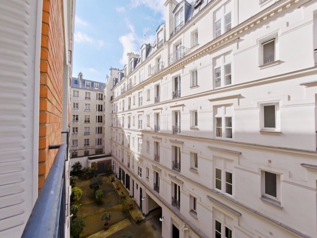 Appartement 2 pièce(s) 34 m²à louer Paris-17e-arrondissement