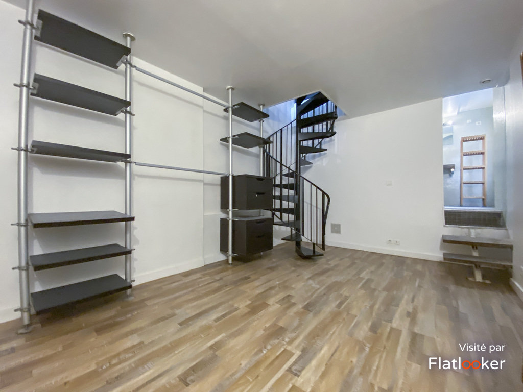 Appartement a louer paris-18e-arrondissement - 2 pièce(s) - 52 m2 - Surfyn