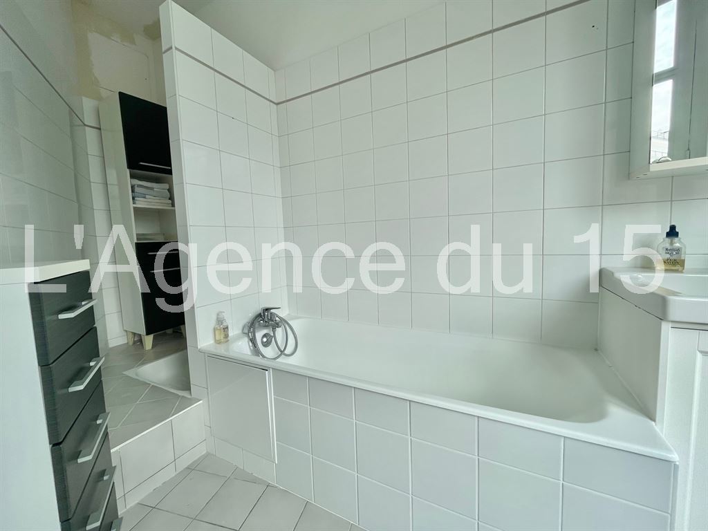 Appartement a louer paris-16e-arrondissement - 3 pièce(s) - 78 m2 - Surfyn