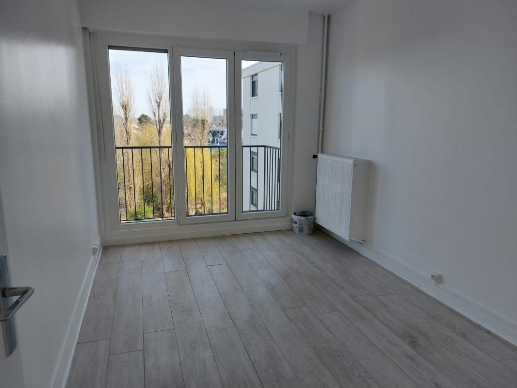 Appartement a louer rueil-malmaison - 3 pièce(s) - 62 m2 - Surfyn