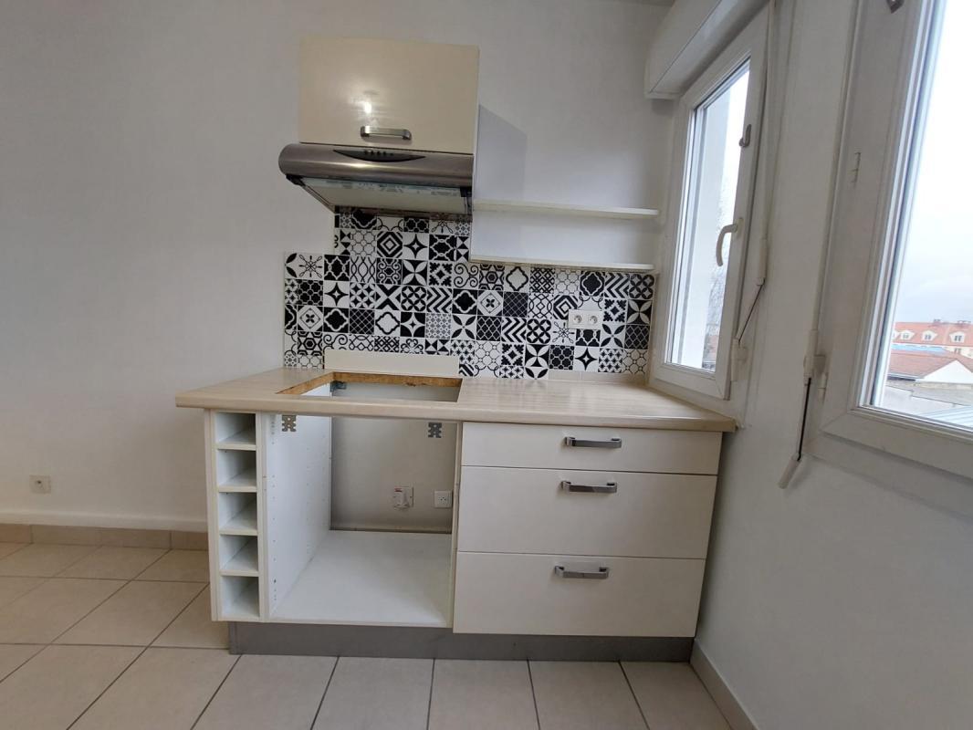 Appartement a louer rueil-malmaison - 5 pièce(s) - 85 m2 - Surfyn