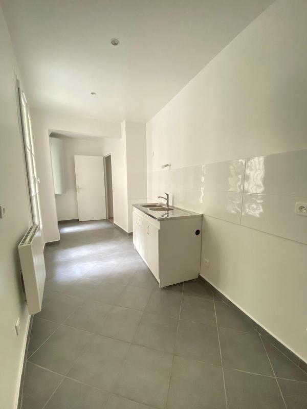 Appartement a louer paris-10e-arrondissement - 3 pièce(s) - 69 m2 - Surfyn