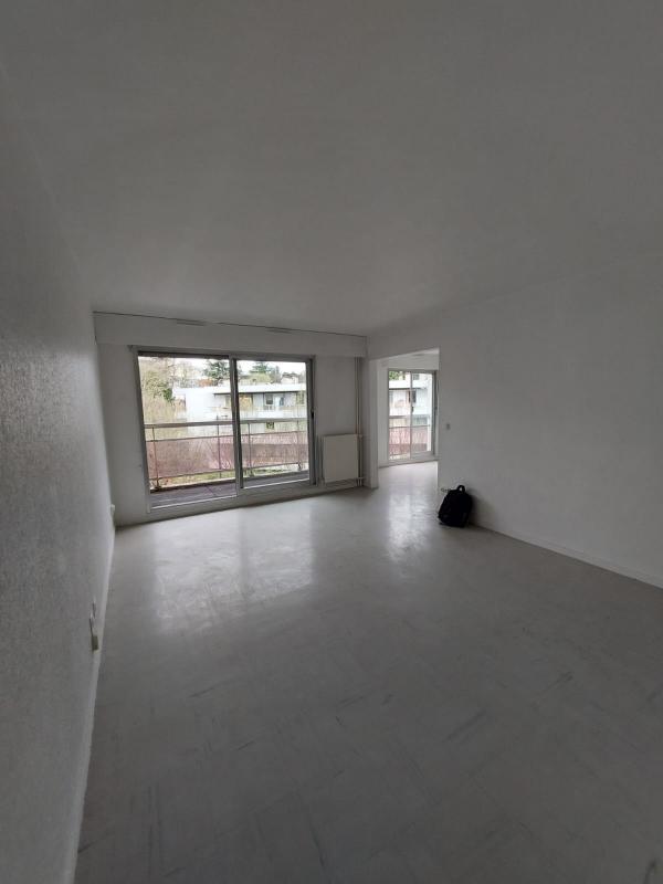 Appartement a louer rueil-malmaison - 4 pièce(s) - 77 m2 - Surfyn