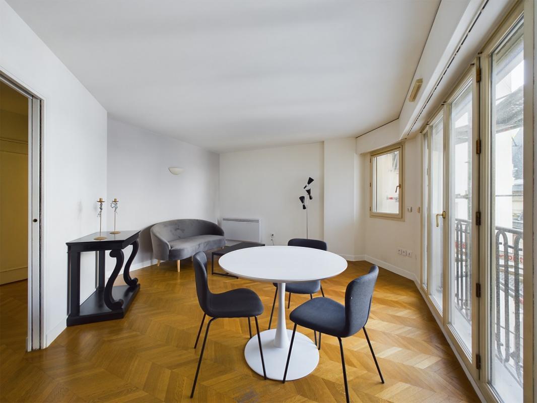 Appartement a louer paris-17e-arrondissement - 2 pièce(s) - 49 m2 - Surfyn