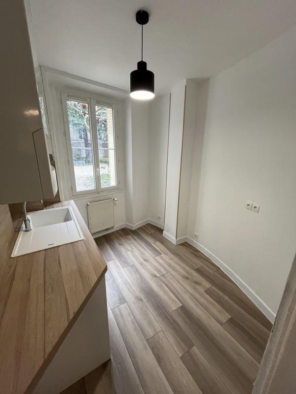 Appartement a louer paris-17e-arrondissement - 3 pièce(s) - 55 m2 - Surfyn
