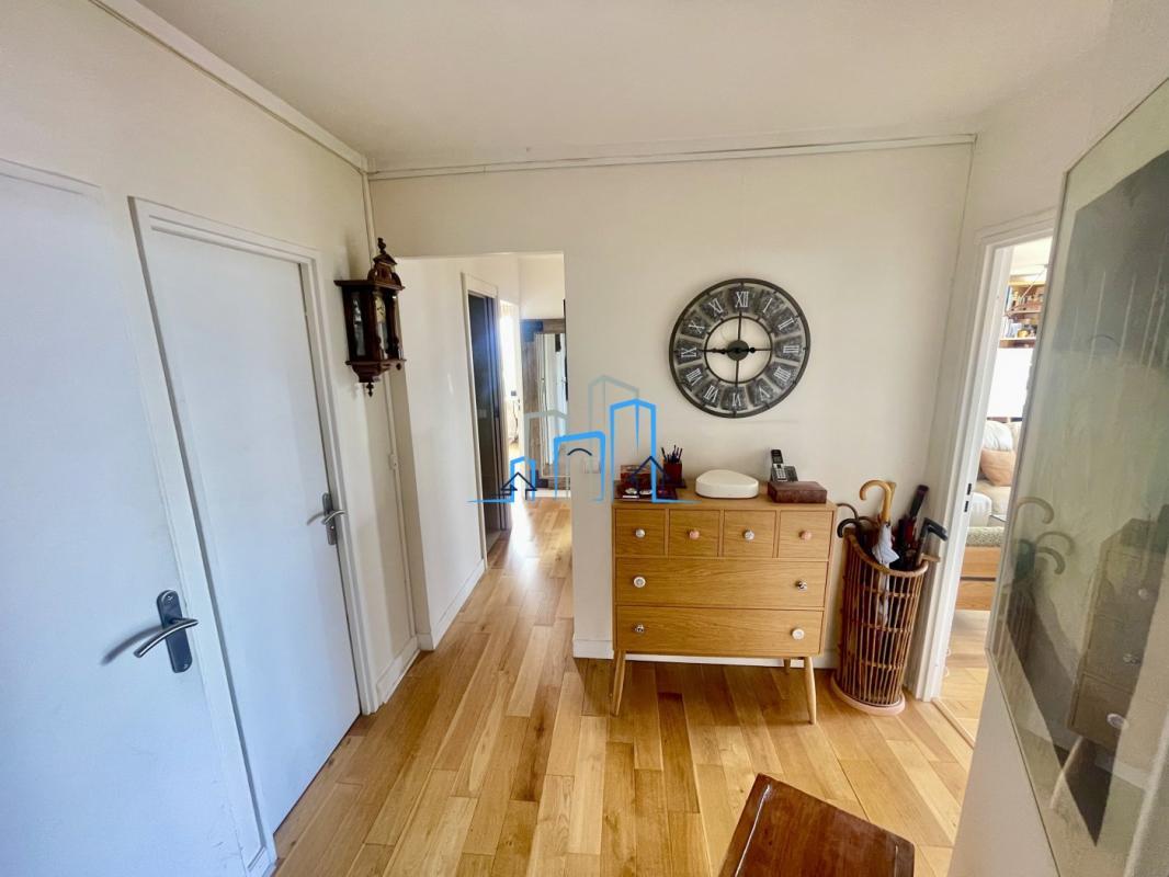 Appartement a vendre  - 3 pièce(s) - 83 m2 - Surfyn