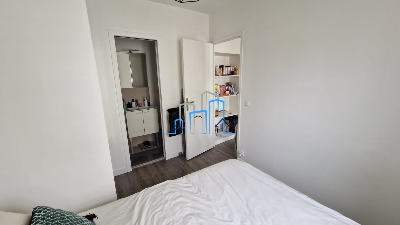Appartement a louer paris-18e-arrondissement - 2 pièce(s) - 25 m2 - Surfyn