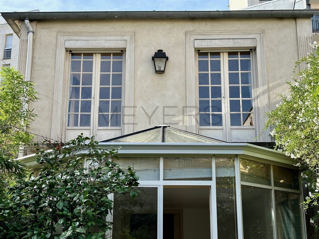 Maison a louer neuilly-sur-seine - 5 pièce(s) - 190 m2 - Surfyn