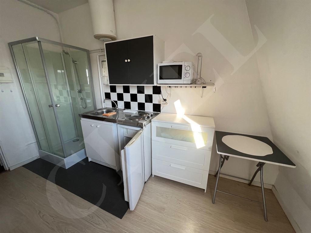 Appartement a louer levallois-perret - 1 pièce(s) - 9 m2 - Surfyn
