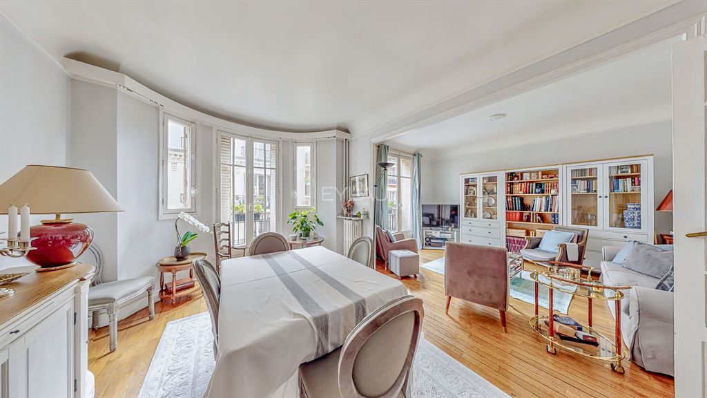 Appartement 5 pièce(s) 100 m²à vendre Paris-16e-arrondissement