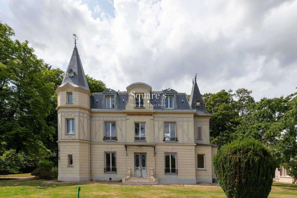 Maison 9 pièces 270 m² Boran-sur-Oise