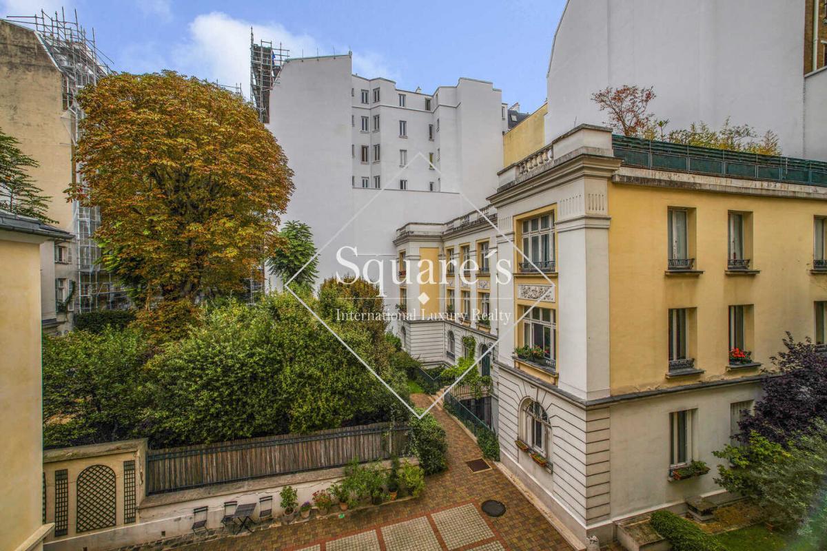 Appartement a louer paris-9e-arrondissement - 5 pièce(s) - 102 m2 - Surfyn
