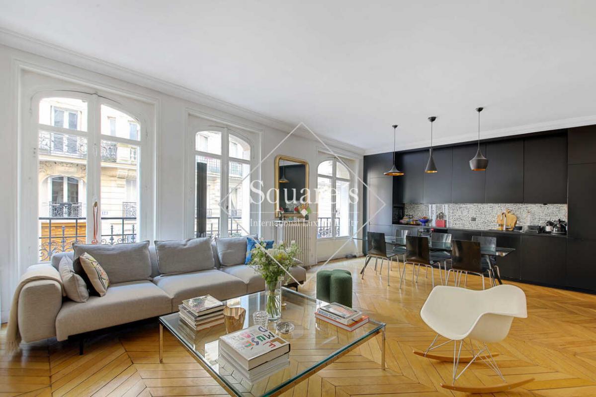 Appartement a louer paris-18e-arrondissement - 5 pièce(s) - 107 m2 - Surfyn