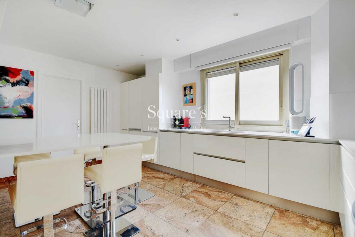 Appartement a vendre  - 5 pièce(s) - 161 m2 - Surfyn