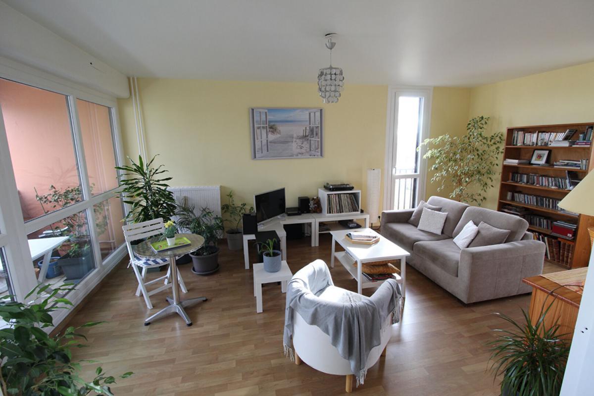 Appartement 4 pièces 107 m² Mont-Saint-Aignan