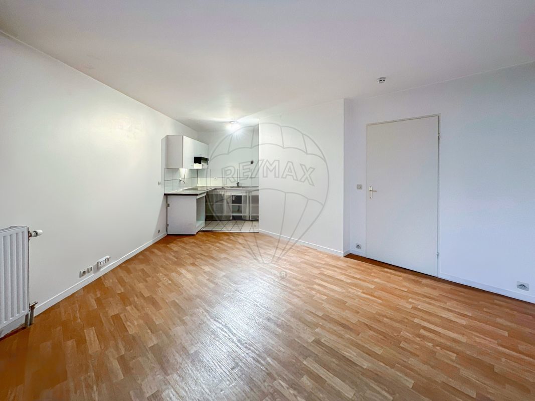 Appartement 1 pièce 26 m² evry