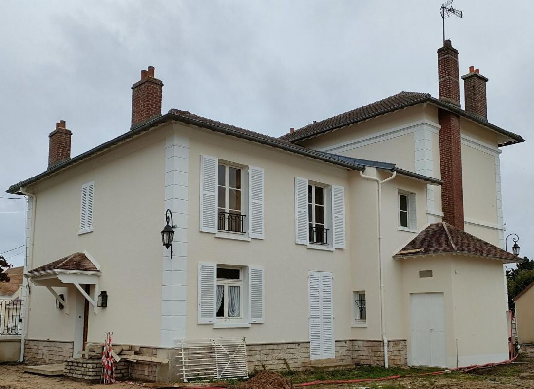 Maison 8 pièces 217 m² Fontenay-Trésigny