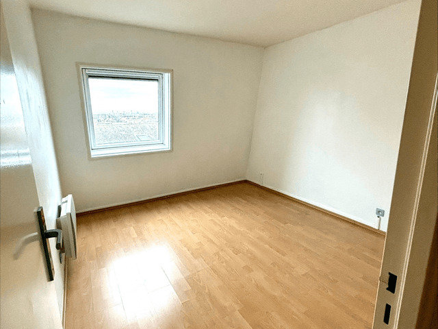 Appartement a louer  - 5 pièce(s) - 110.2 m2 - Surfyn