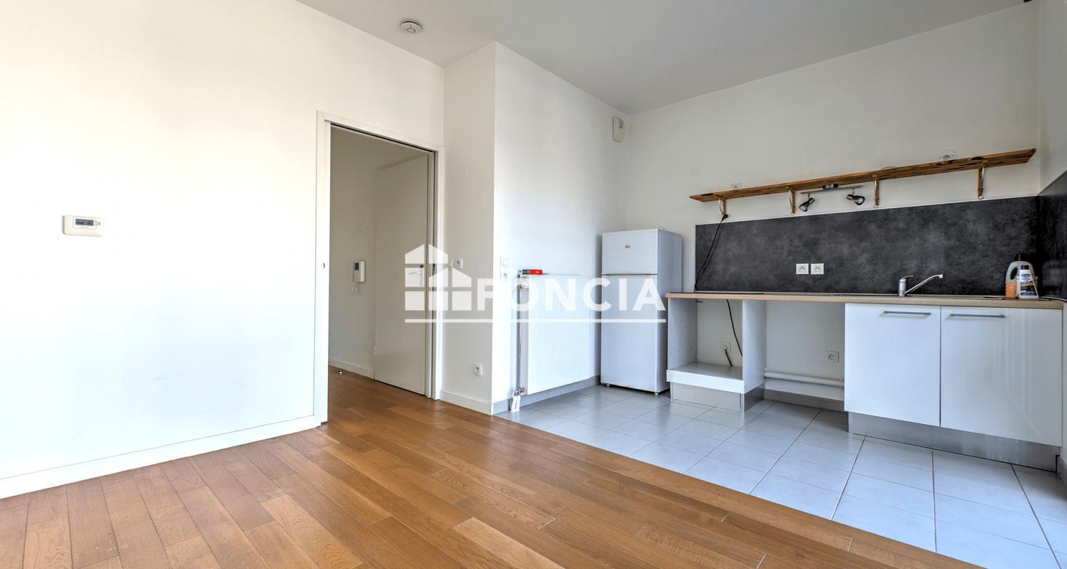 Appartement a vendre  - 1 pièce(s) - 24.1 m2 - Surfyn
