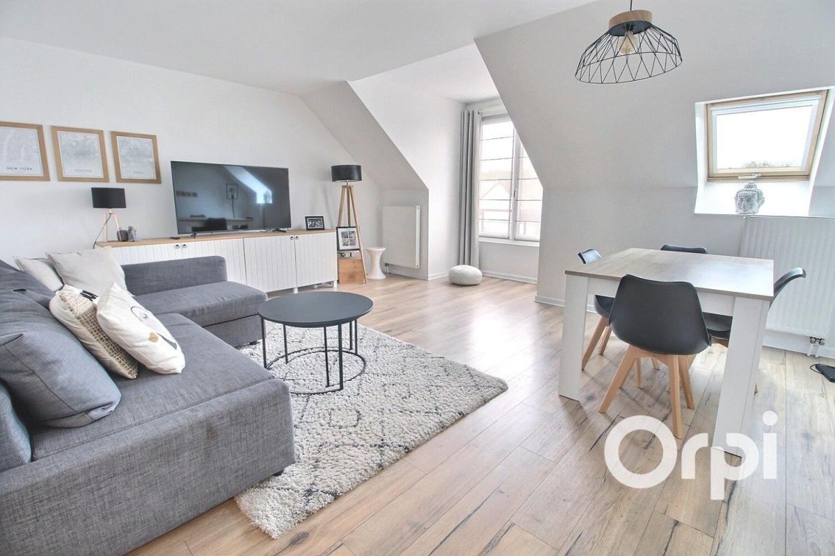 Appartement 4 pièces 65 m² Montigny-le-Bretonneux