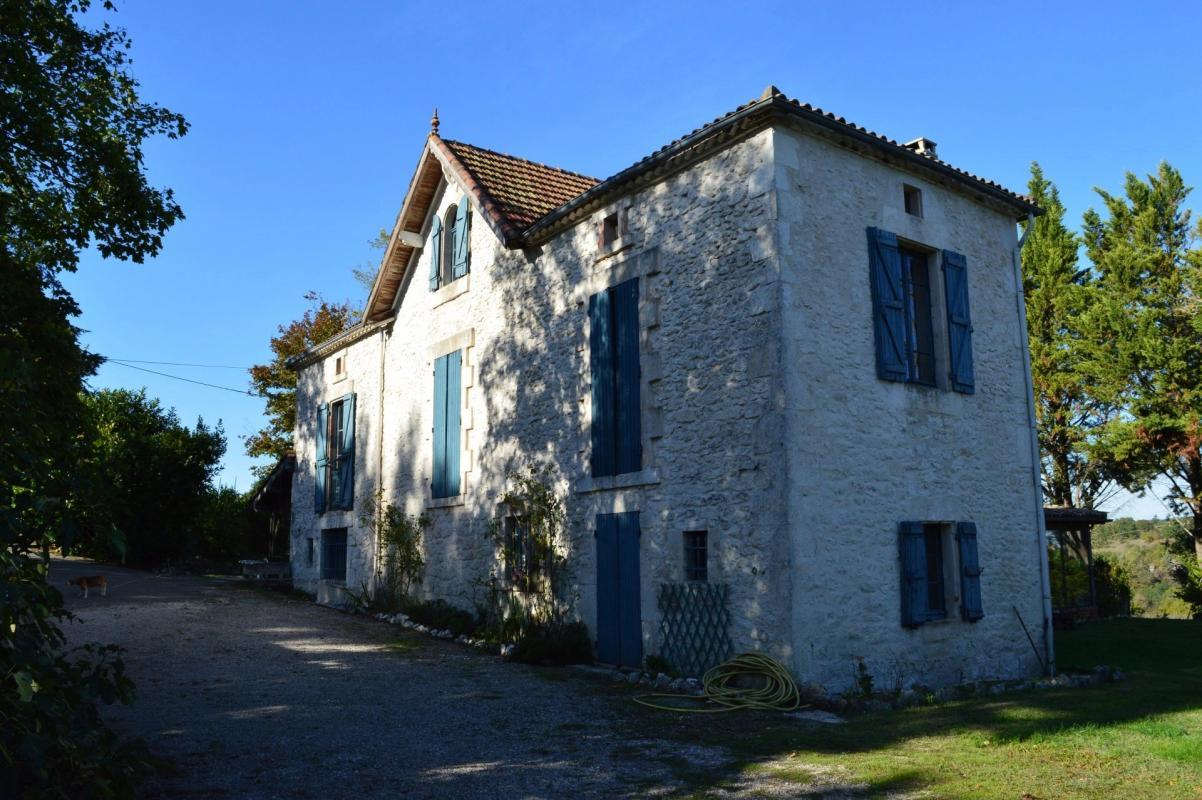 Maison 12 pièces 370 m² Montaigu-de-Quercy