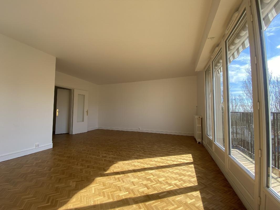 Appartement a louer  - 1 pièce(s) - 53 m2 - Surfyn